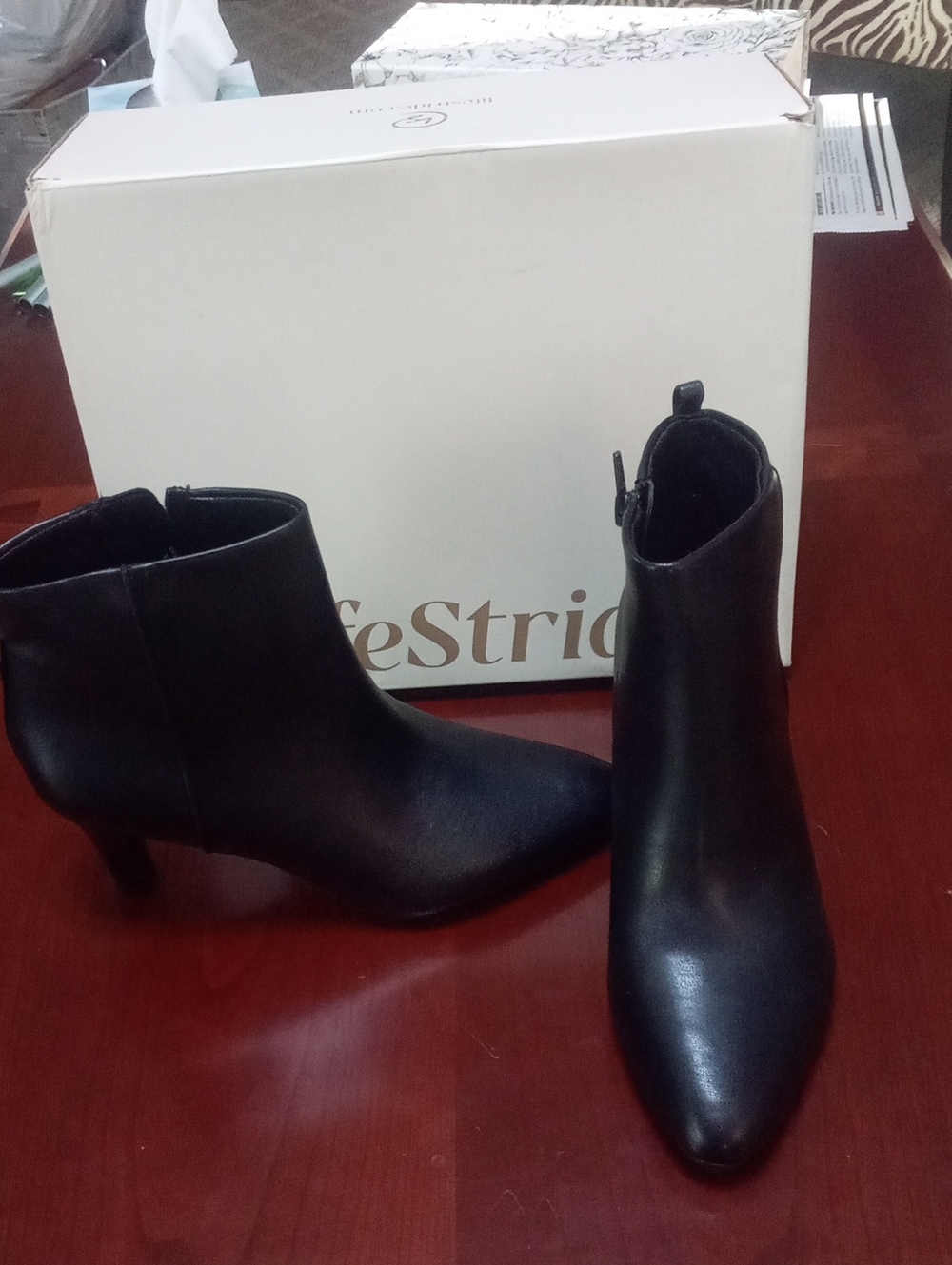 Life Stride Black Women's Ankle Booties 6 1/2 Soft System NWT $99.99
